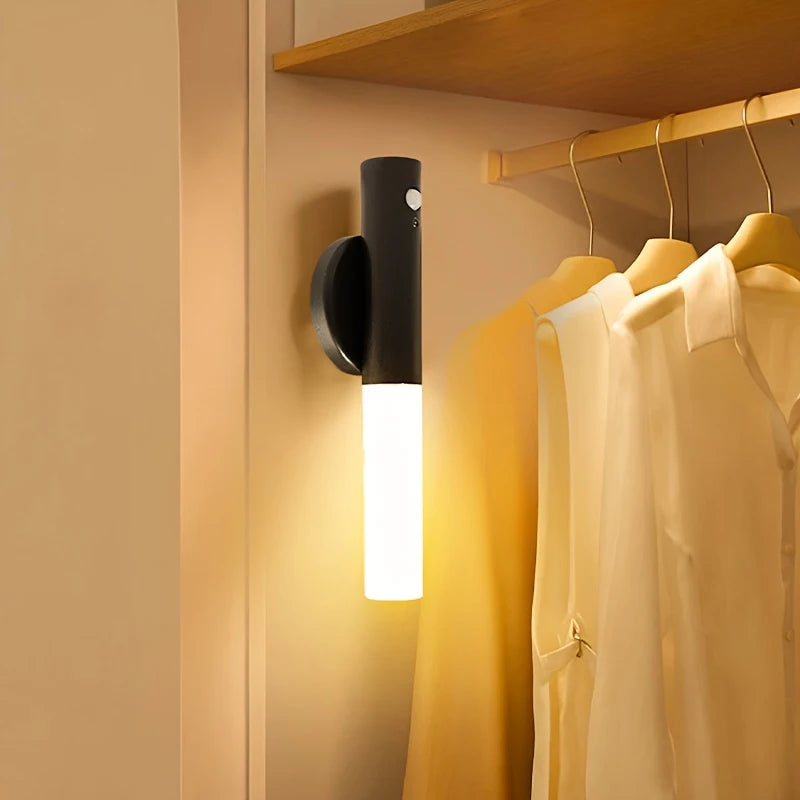 LumiSense™ | Luminária LED Magnética com Sensor de Movimento